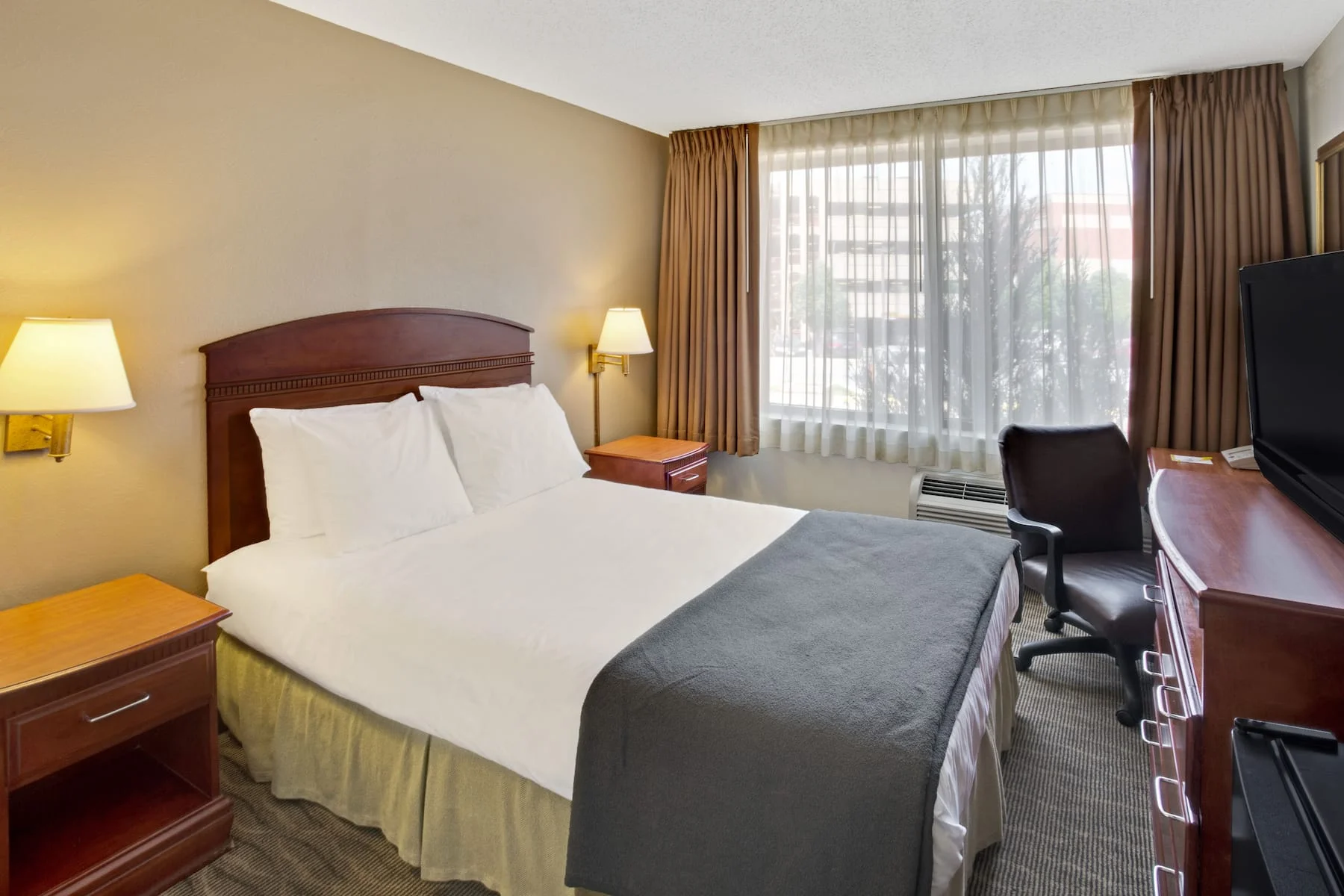 Guest Room Amenities