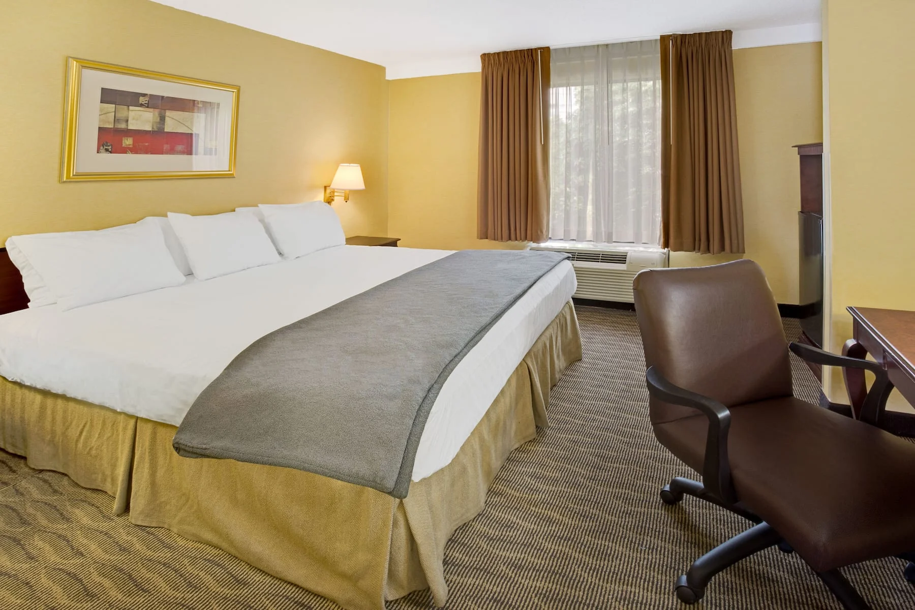 Luxury Suite